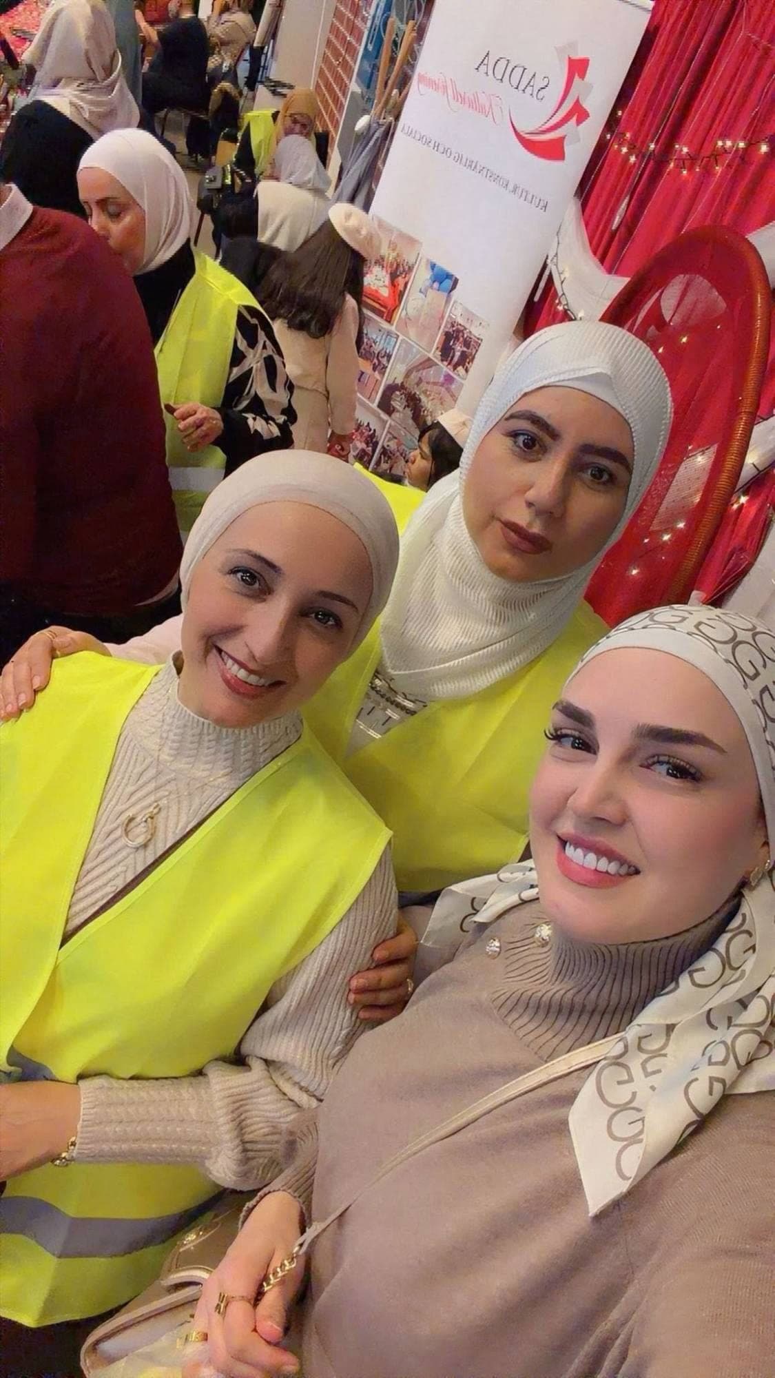 لحظة بين فترتَي العمل عند راية صدى
